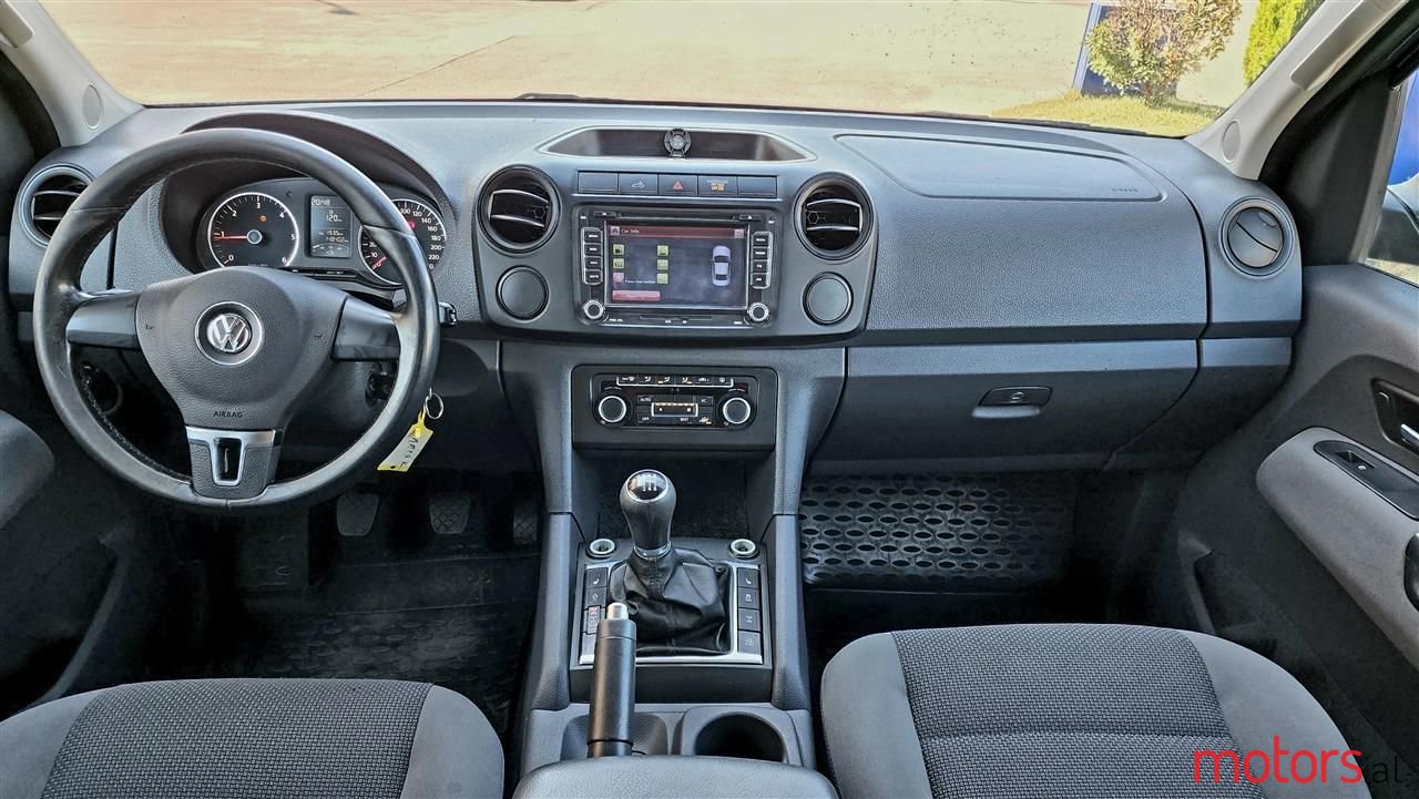 2012' Volkswagen Amarok photo #4