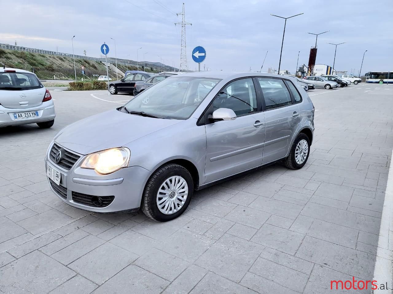 2006' Volkswagen Polo photo #5