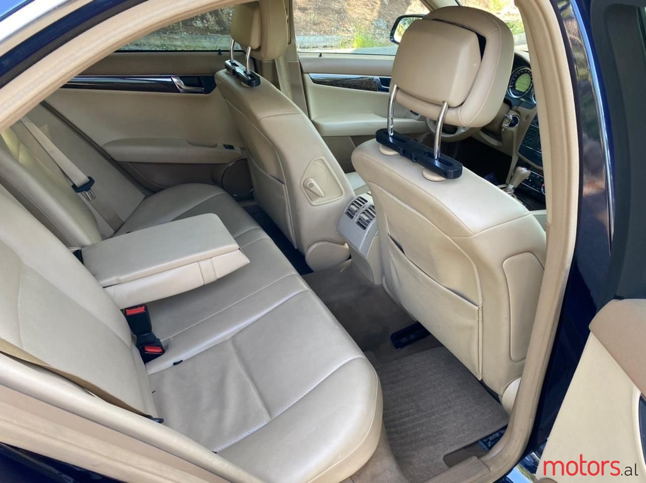 2008' Mercedes-Benz C 180 photo #6