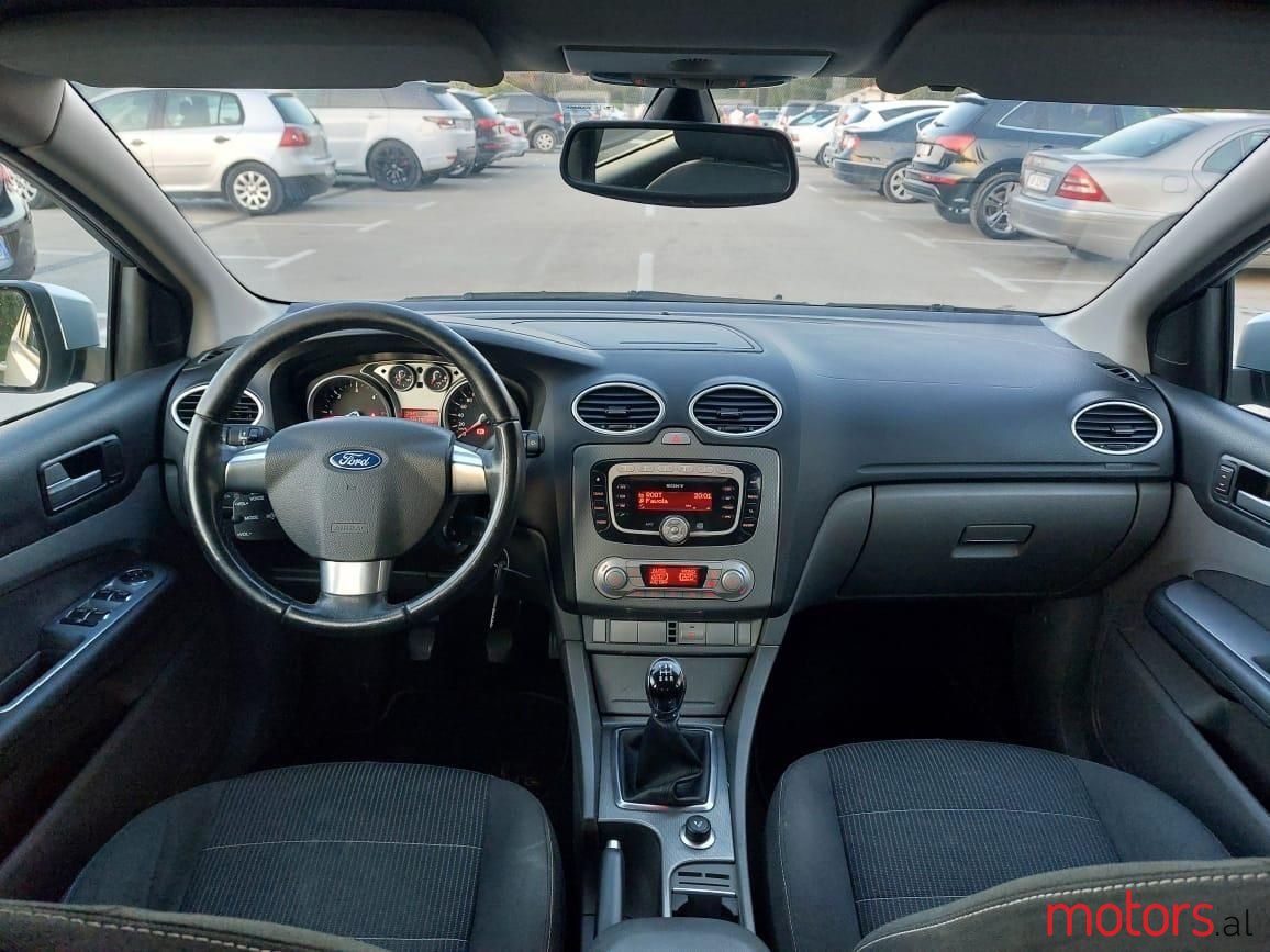 2009' Ford Focus photo #2