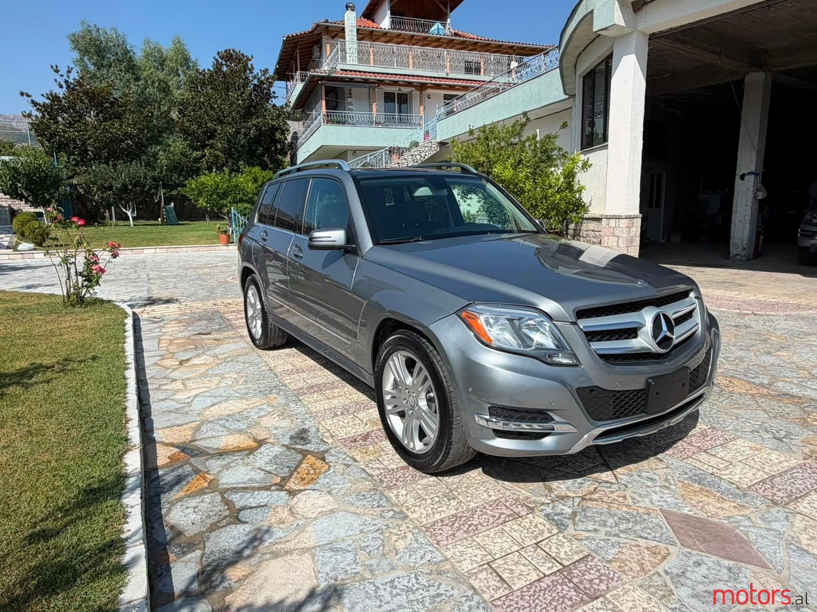 2013' Mercedes-Benz GLK 250 photo #1