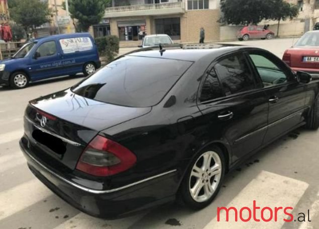 2008' Mercedes-Benz E-Class photo #1