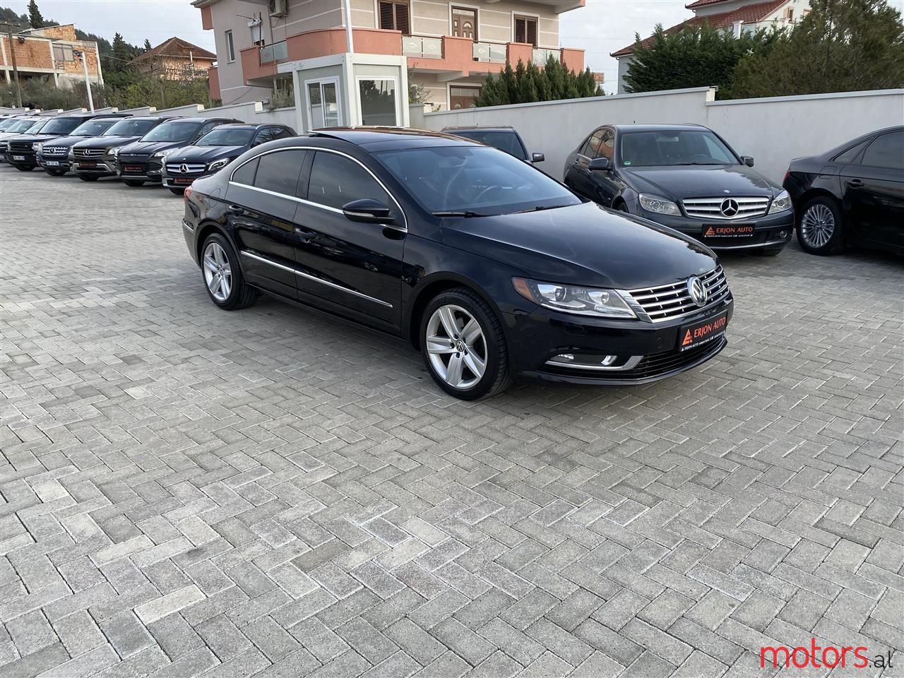 2014' Volkswagen Passat photo #2