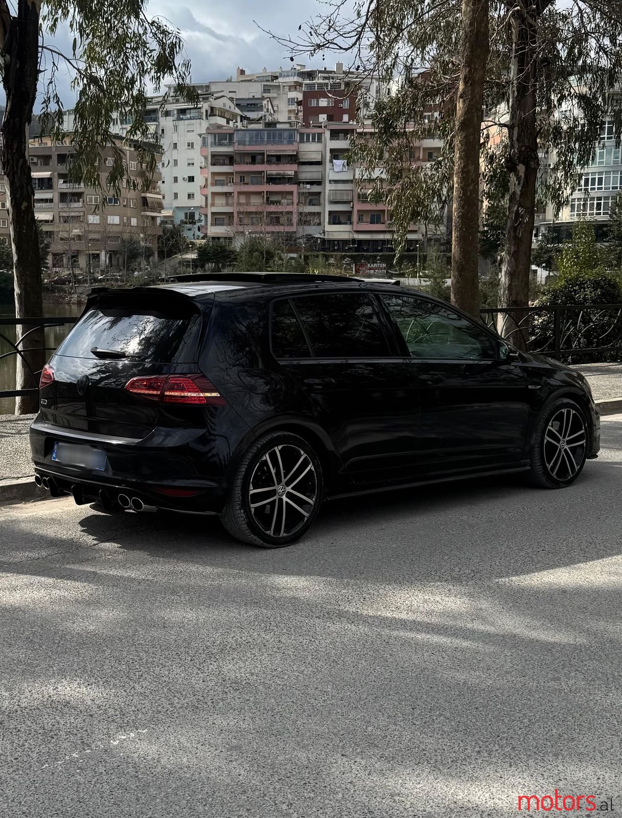 2014' Volkswagen Golf photo #4