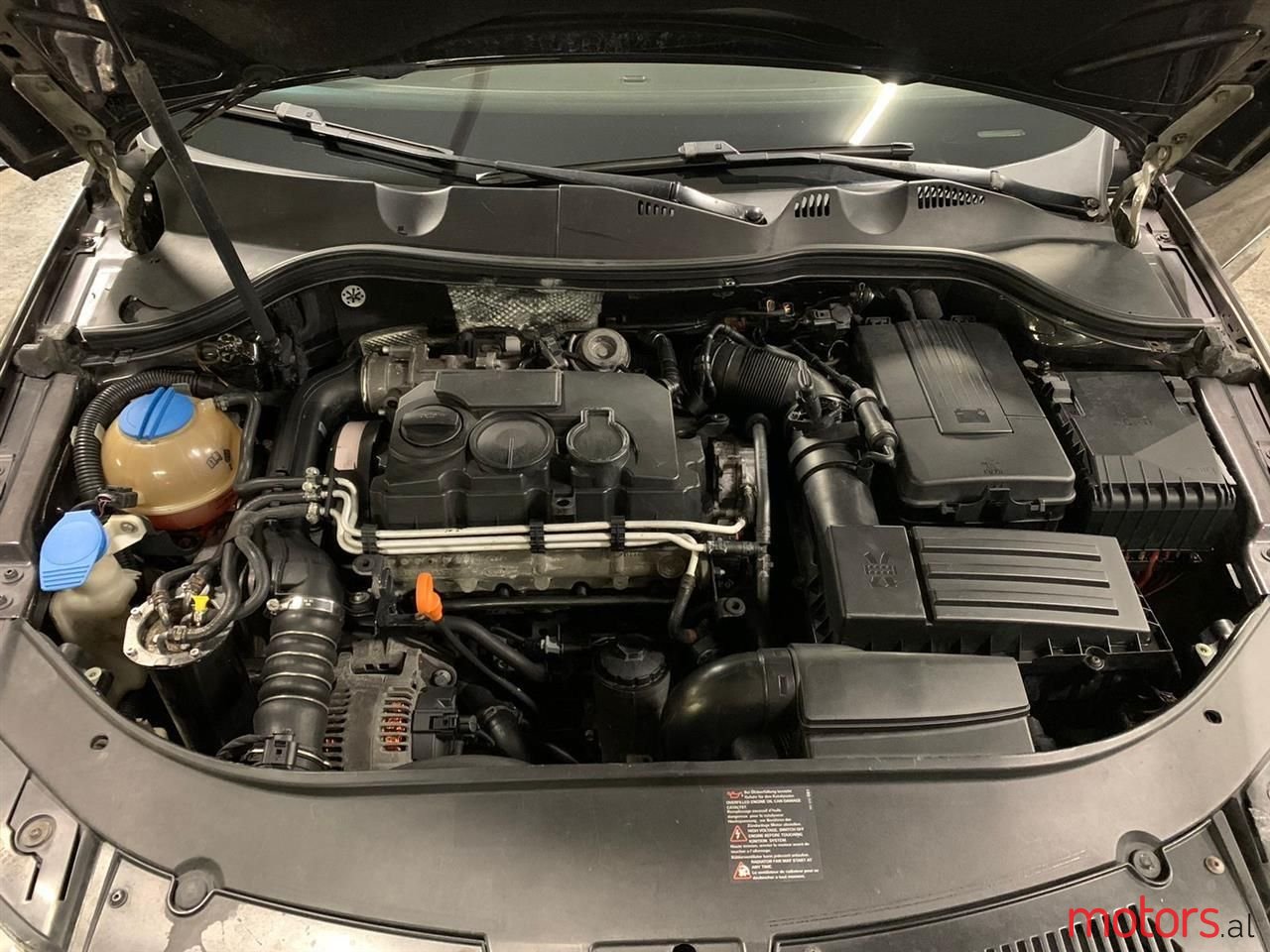 2007' Volkswagen Passat photo #6