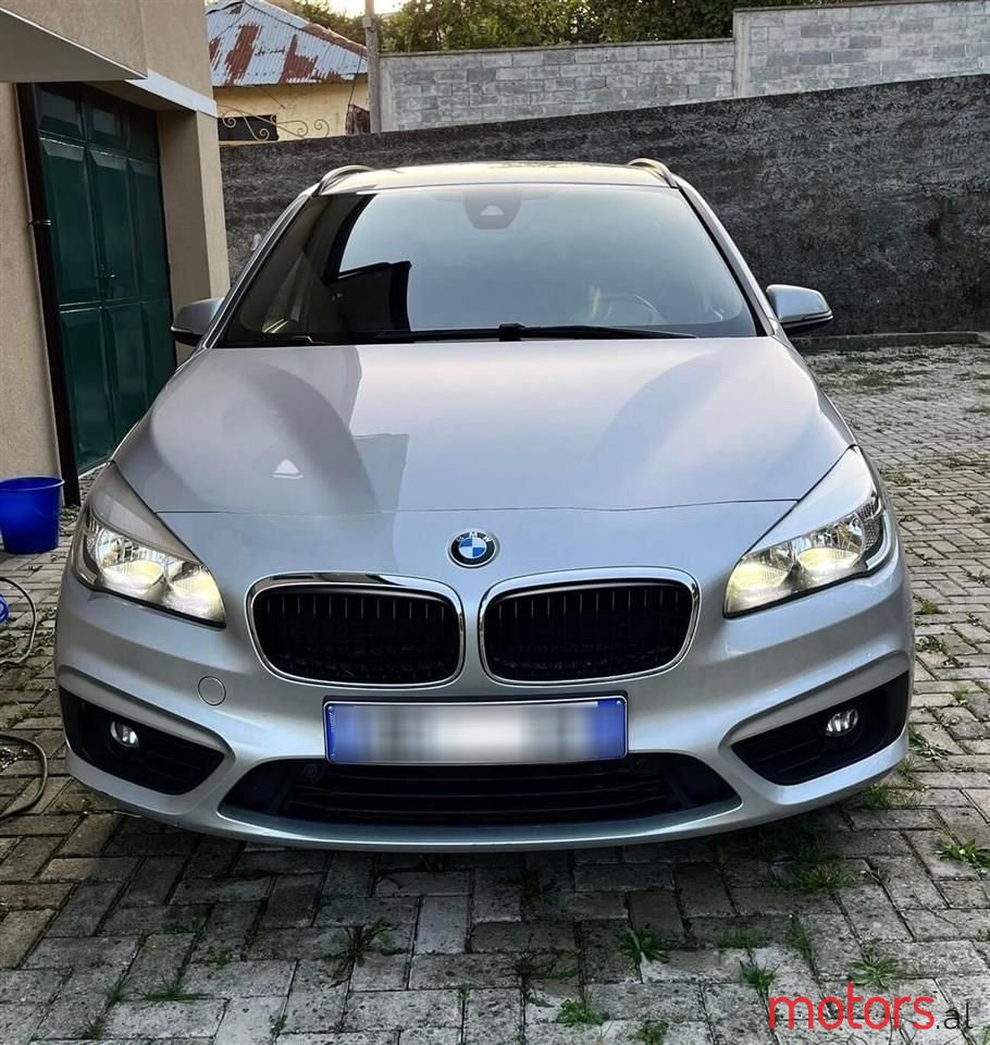 2017' BMW 216 photo #1