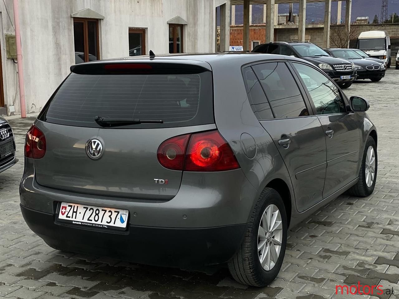2007' Volkswagen Golf photo #6