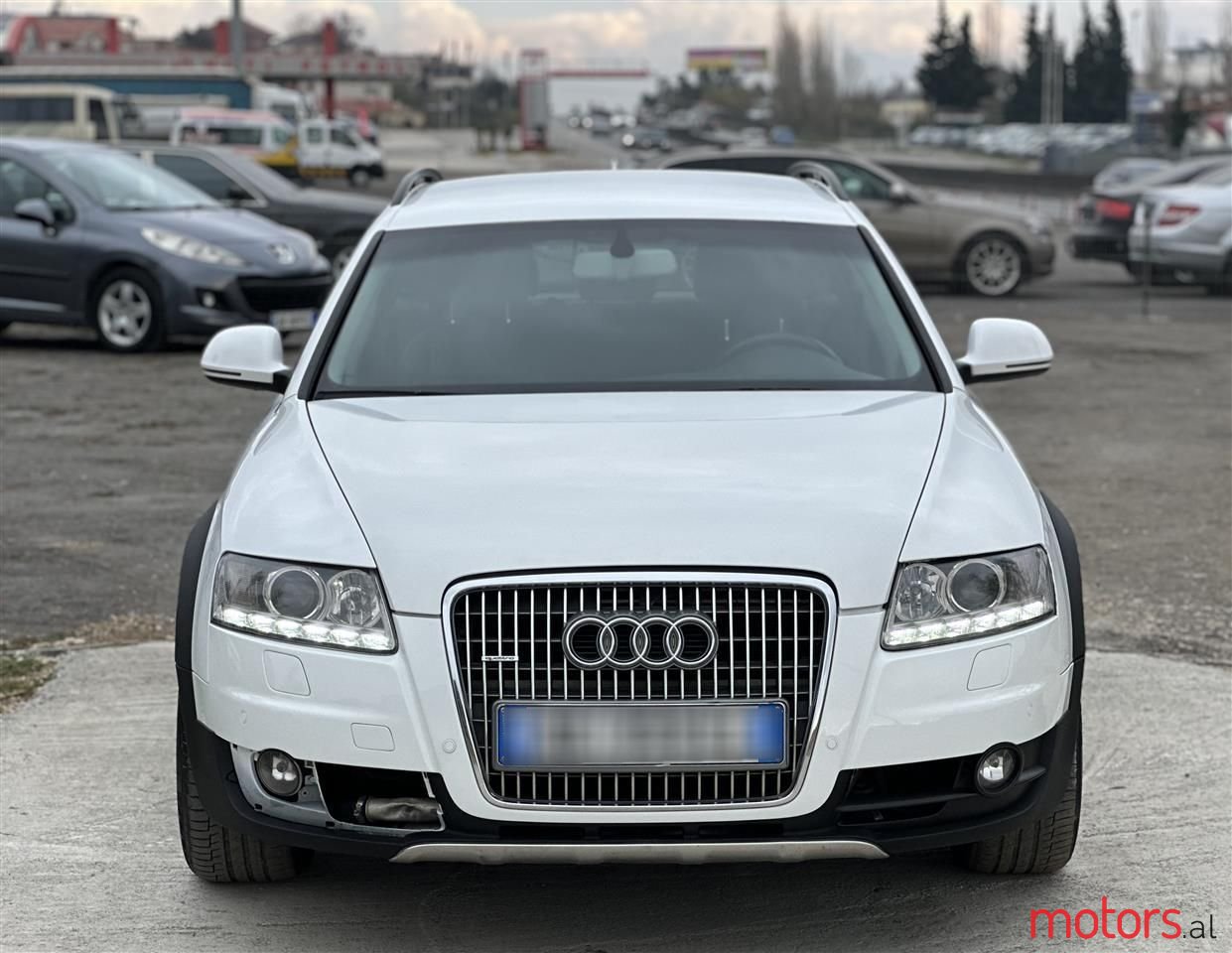 2011' Audi Allroad photo #3