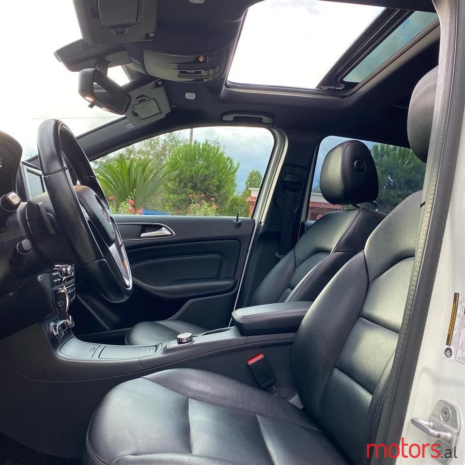 2014' Mercedes-Benz B 250 photo #2