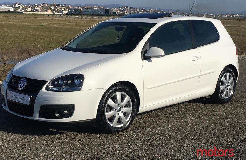 2007' Volkswagen Golf photo #1