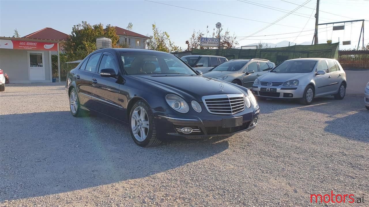 2009' Mercedes-Benz E 220 photo #2