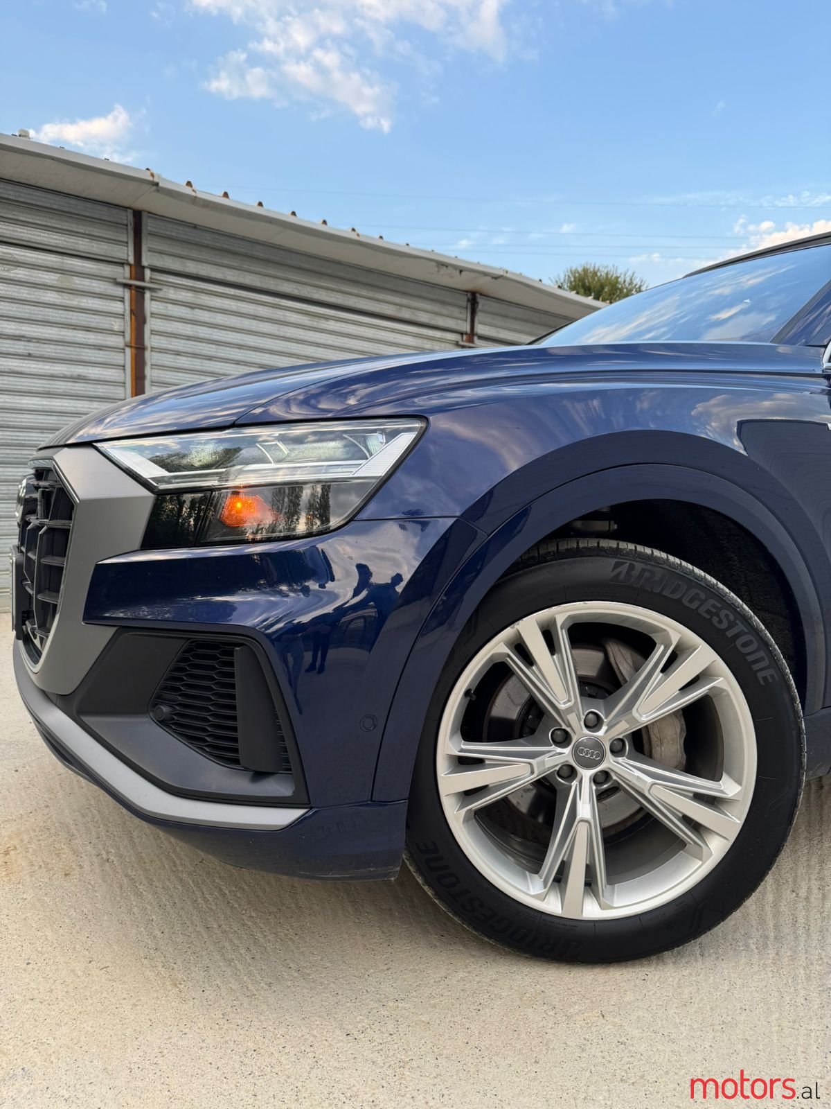 2019' Audi Q8 photo #4