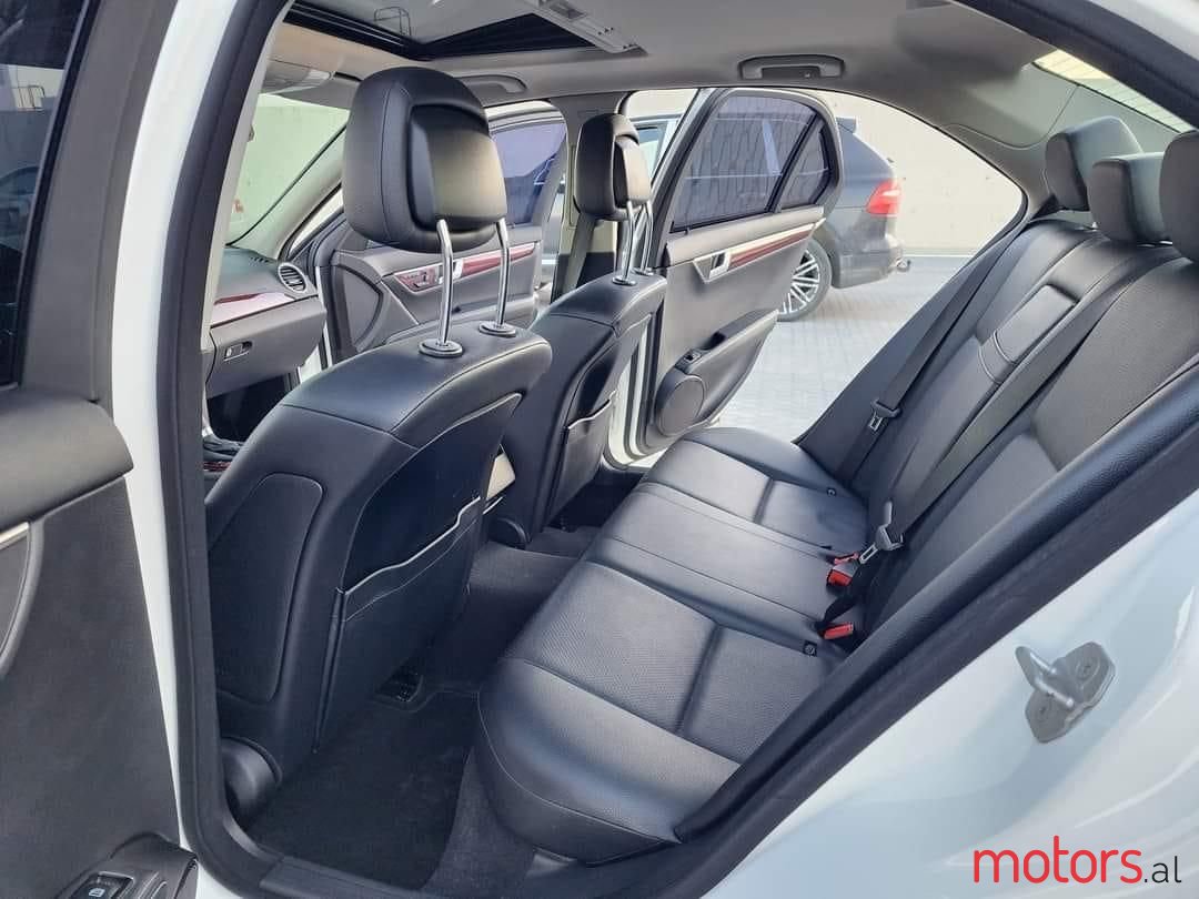 2013' Mercedes-Benz C 220 photo #5