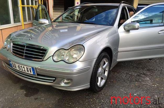 2005' Mercedes-Benz C-Class photo #3