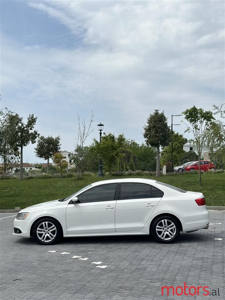 2014' Volkswagen Jetta photo #5