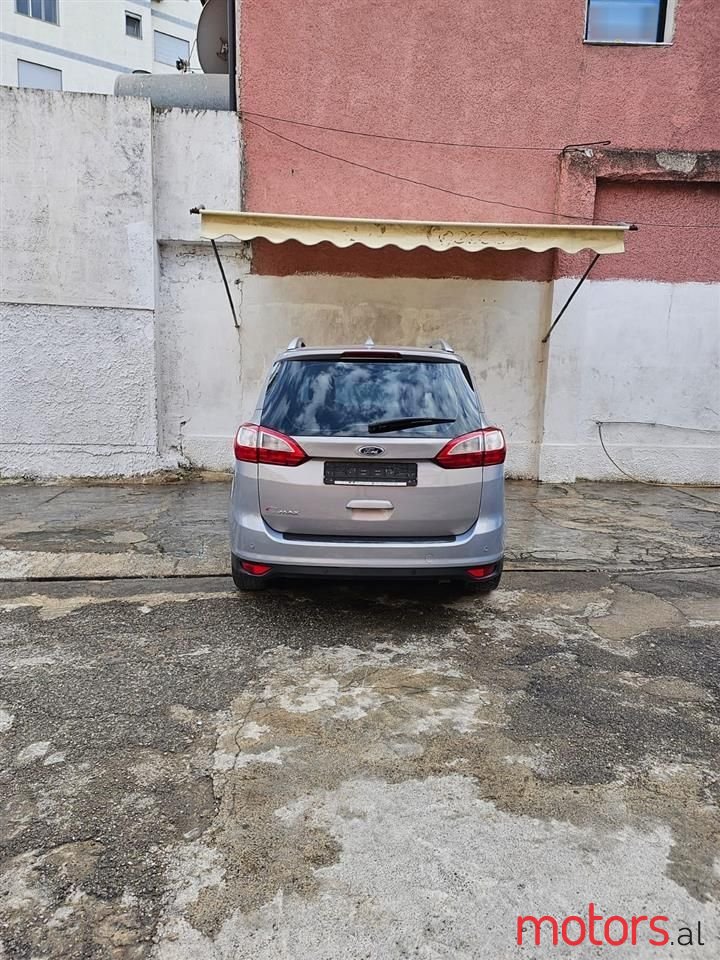 2013' Ford C-MAX photo #4