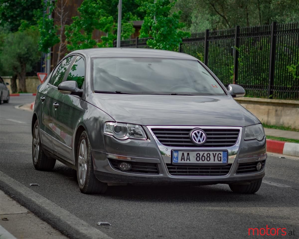 2008' Volkswagen Passat photo #4
