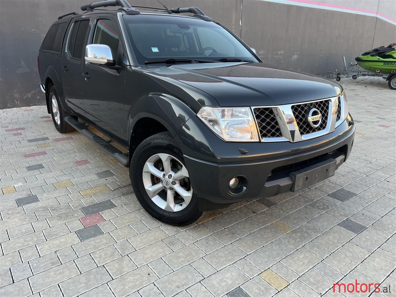2010' Nissan Navara photo #1