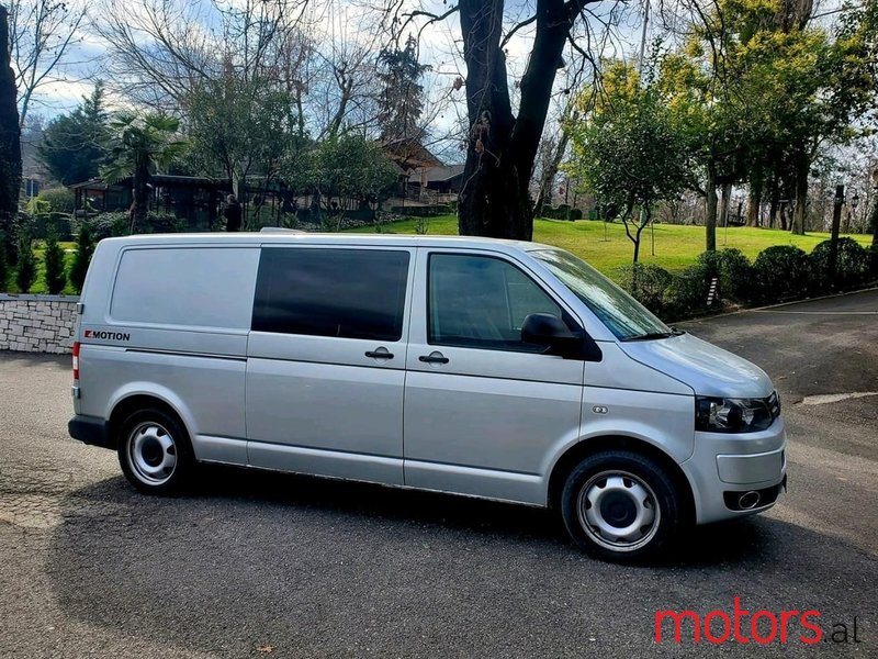 2015' Volkswagen T5 Transporter photo #5