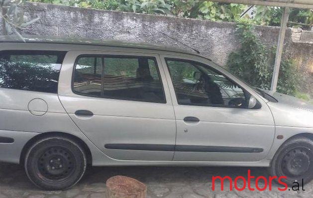 2000' Renault Megane photo #1