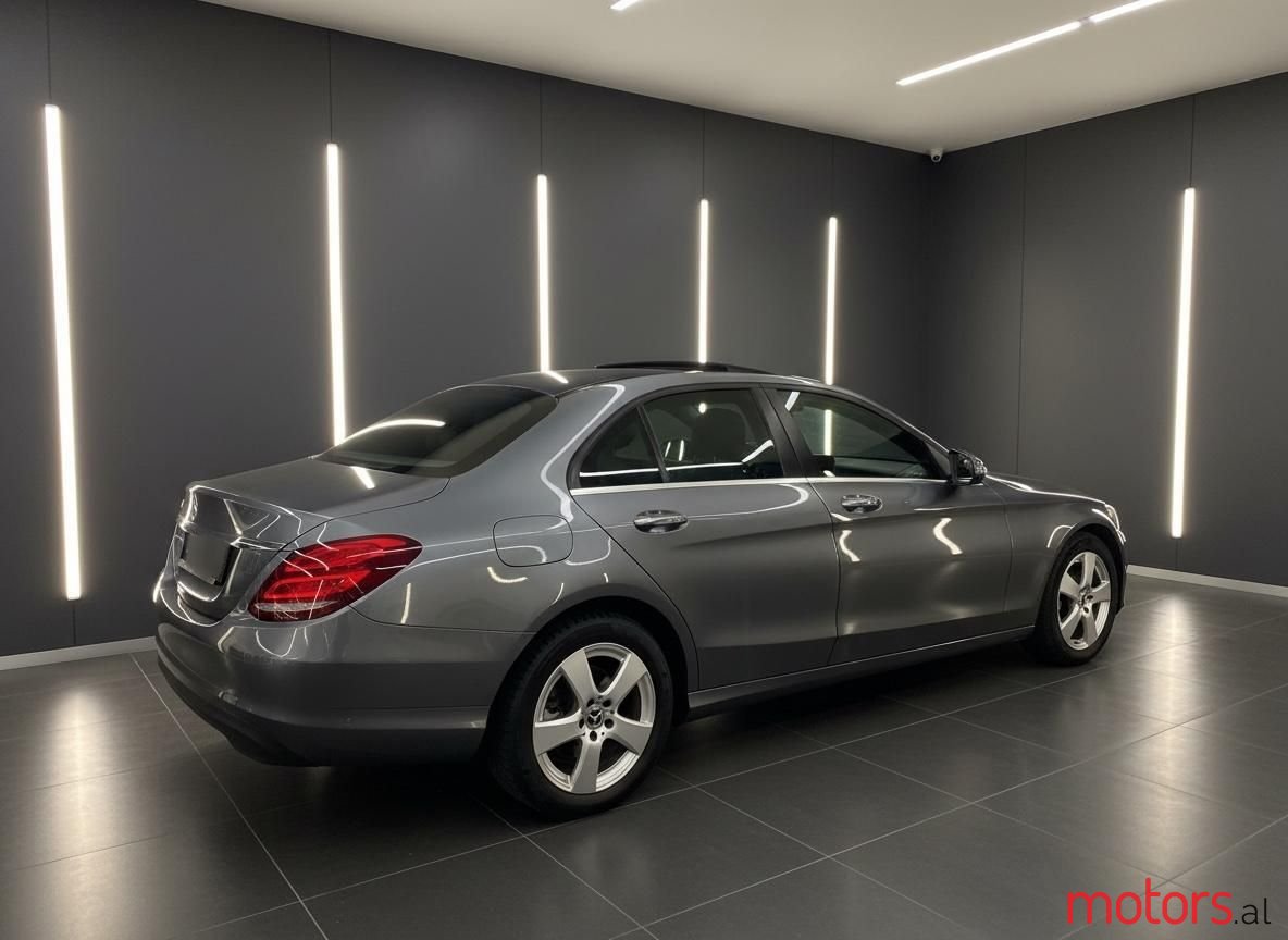 2018' Mercedes-Benz C 200 photo #5