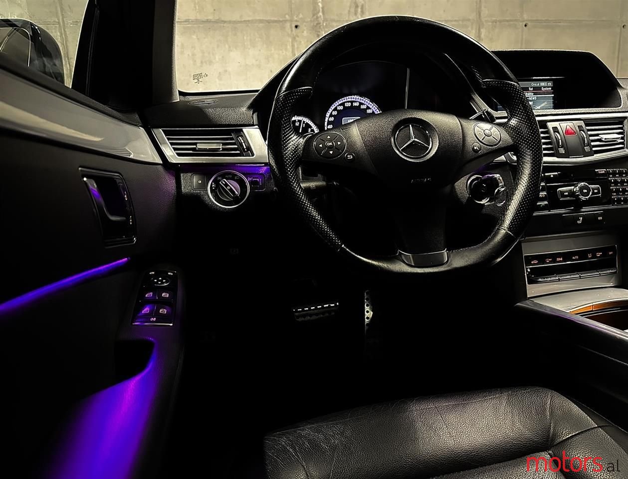 2013' Mercedes-Benz E 220 photo #6