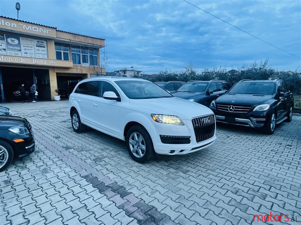 2010' Audi Q7 photo #2