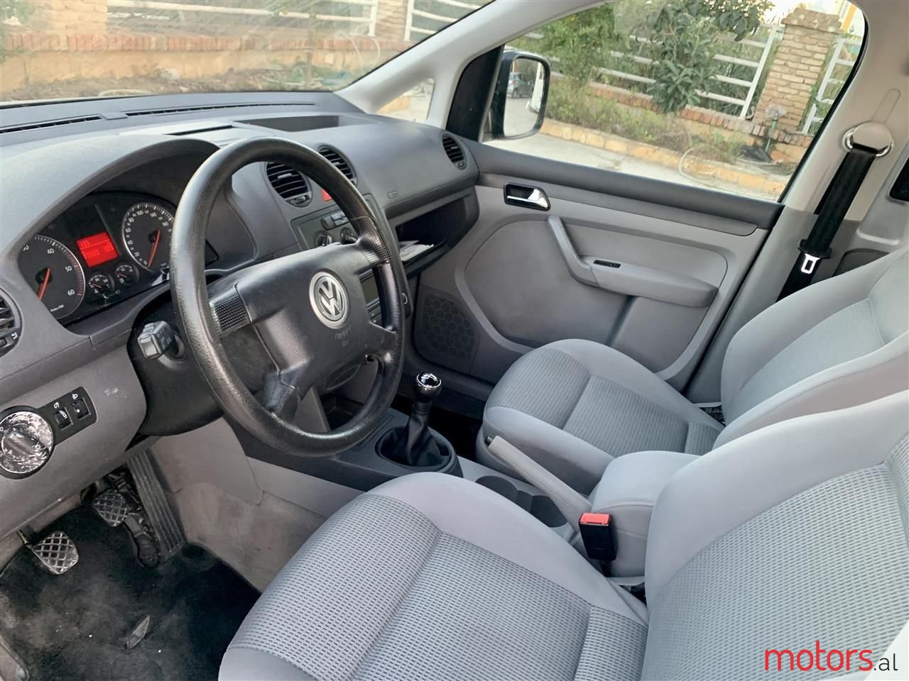 2006' Volkswagen Caddy photo #3