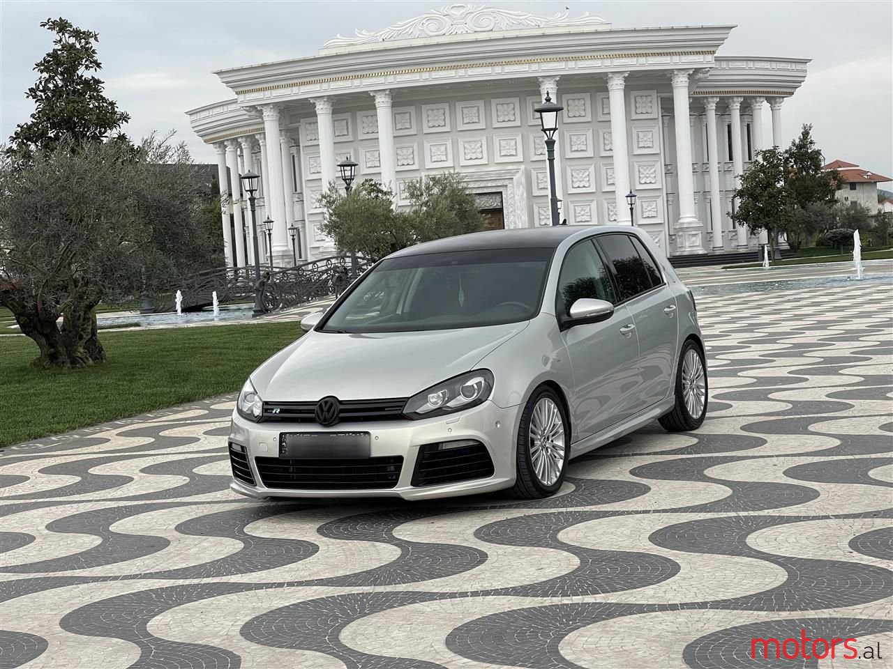 2010' Volkswagen Golf photo #4