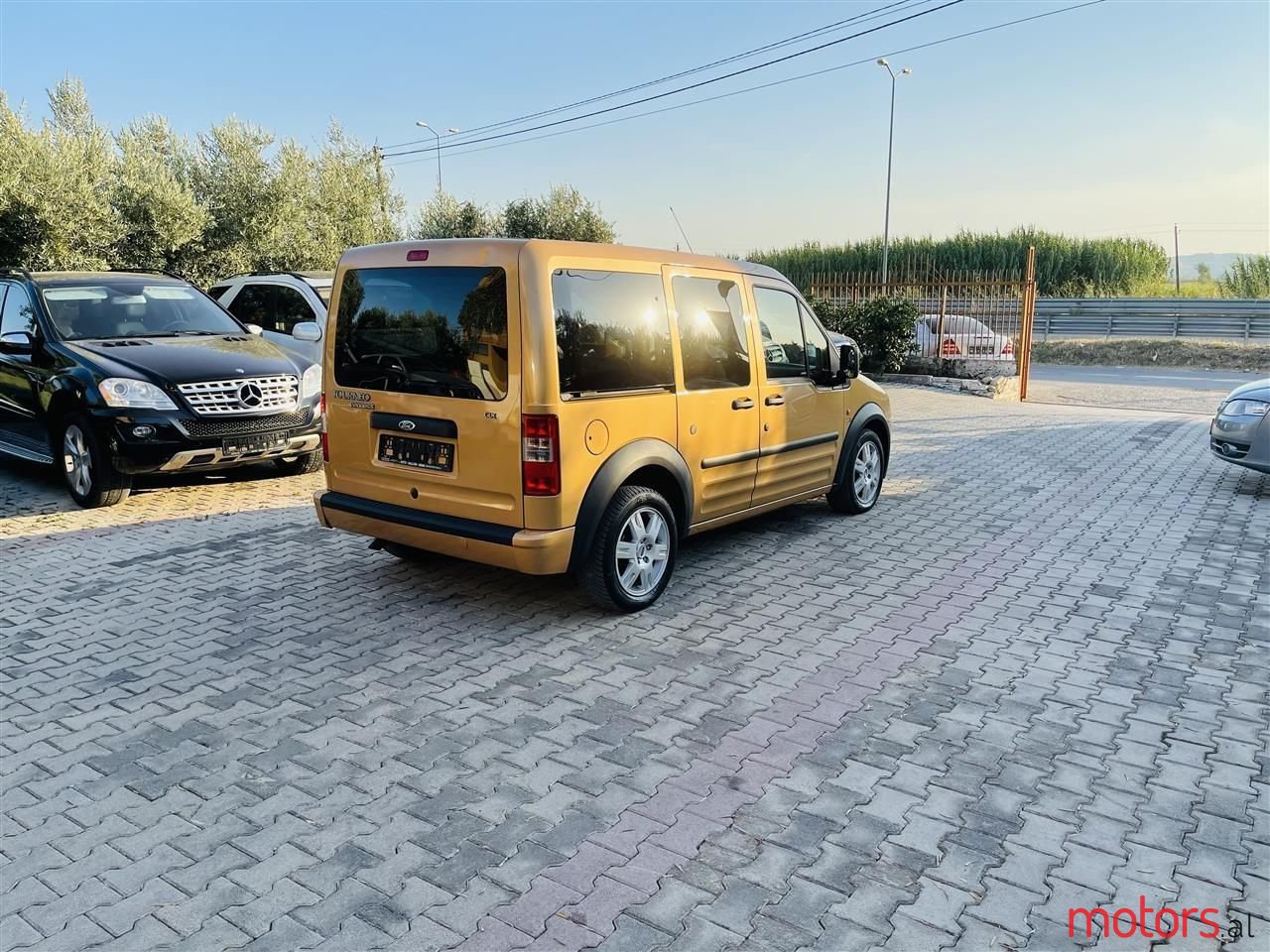 2007' Ford Tourneo photo #4