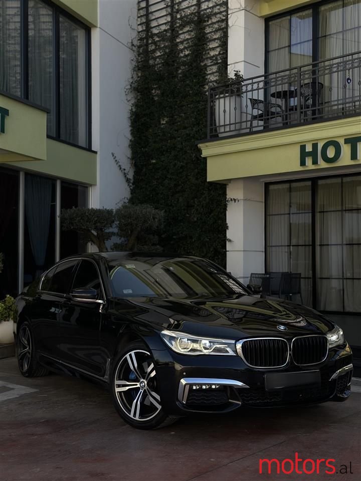 2017' BMW 730 photo #1
