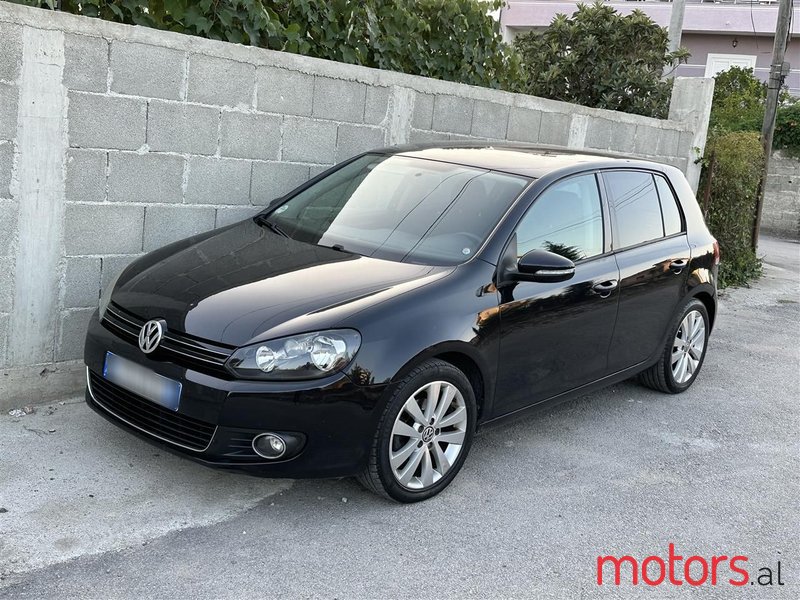 2010' Volkswagen Golf photo #5