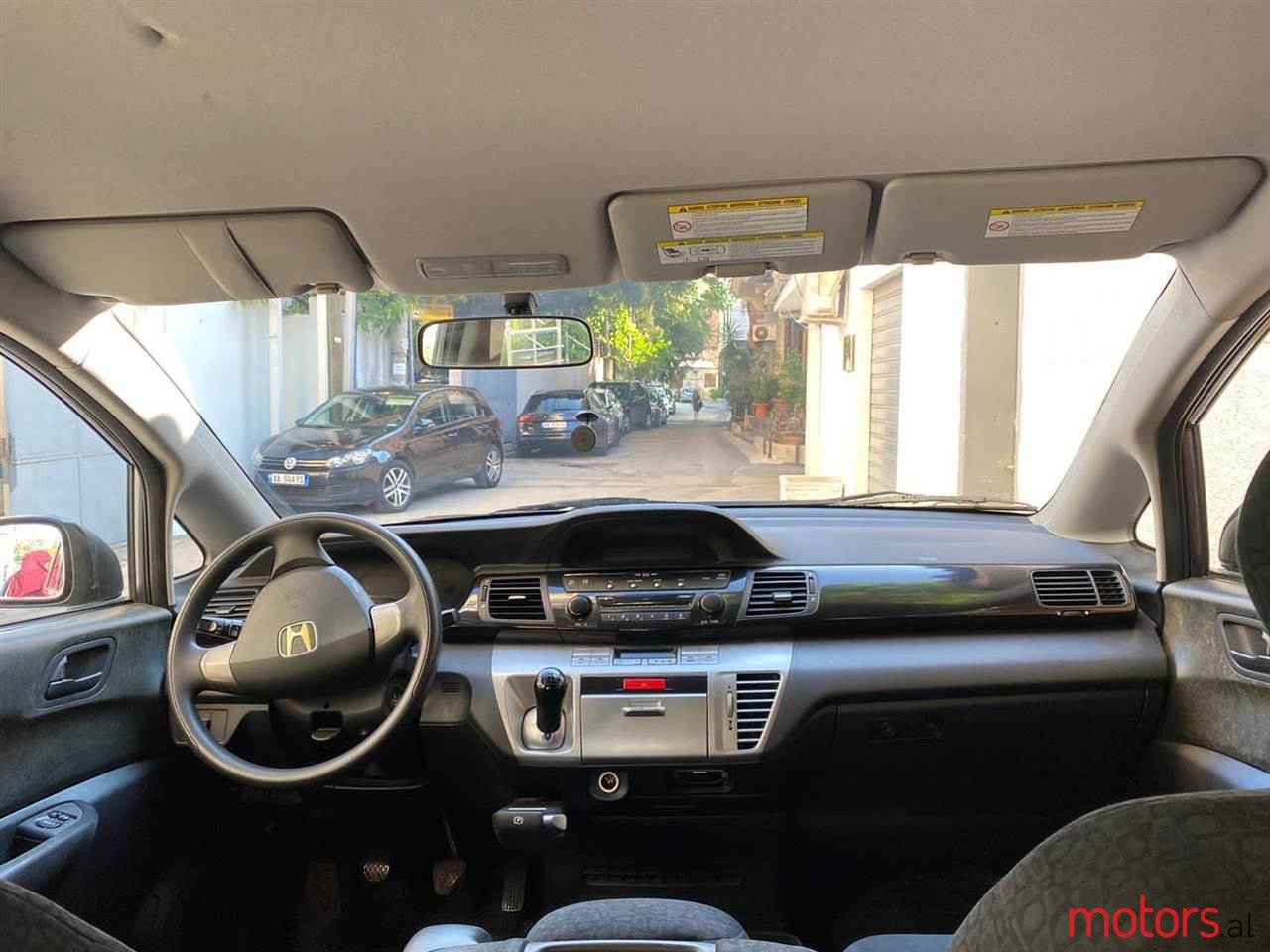 2006' Honda FR-V photo #6