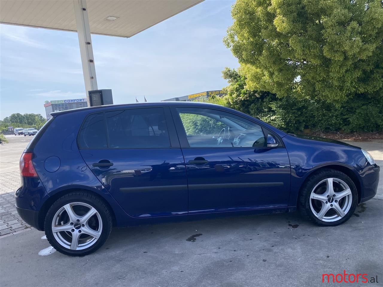 2005' Volkswagen Golf photo #4