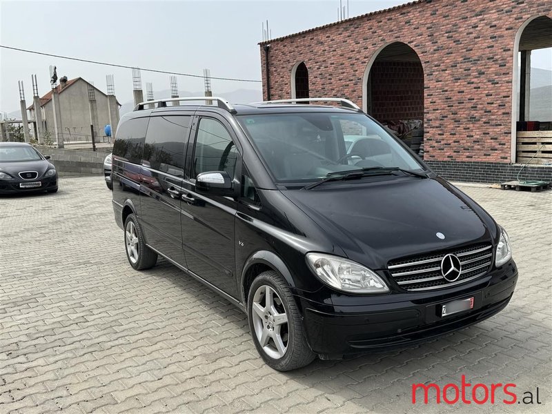 2010' Mercedes-Benz Viano photo #6