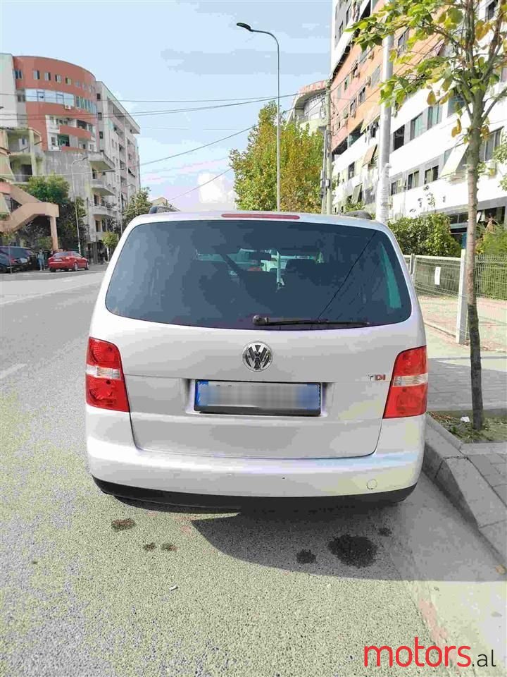2003' Volkswagen Touran photo #3