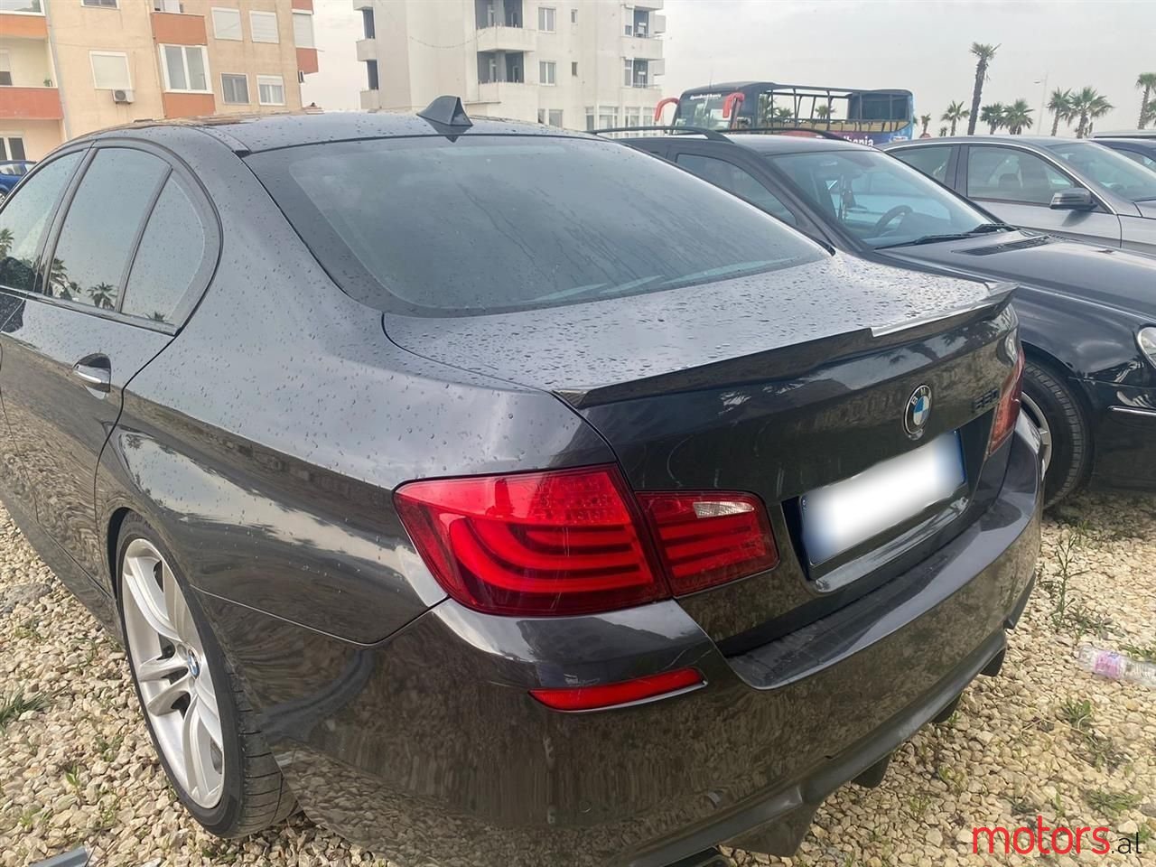 2011' BMW 550 photo #4