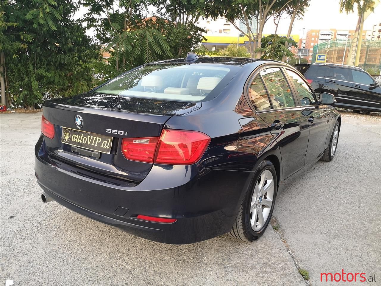 2013' BMW 320 photo #3