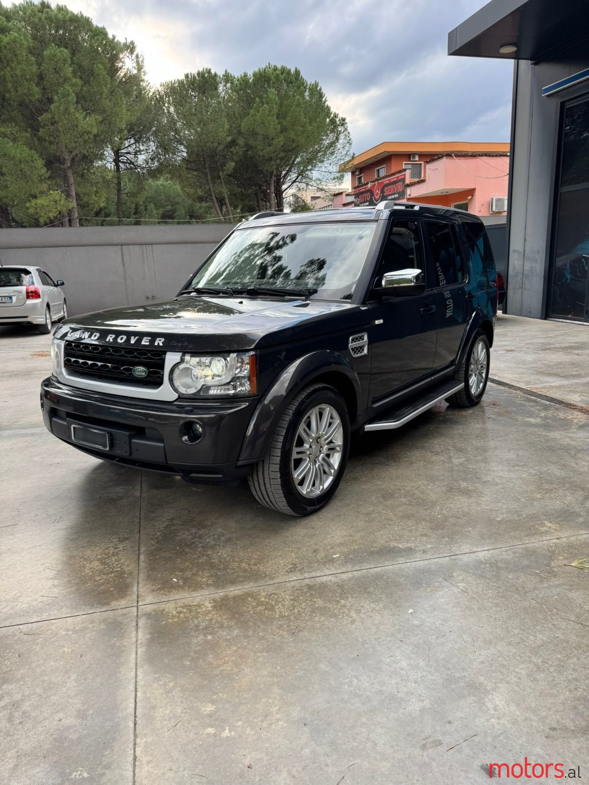 2013' Land Rover Discovery photo #1