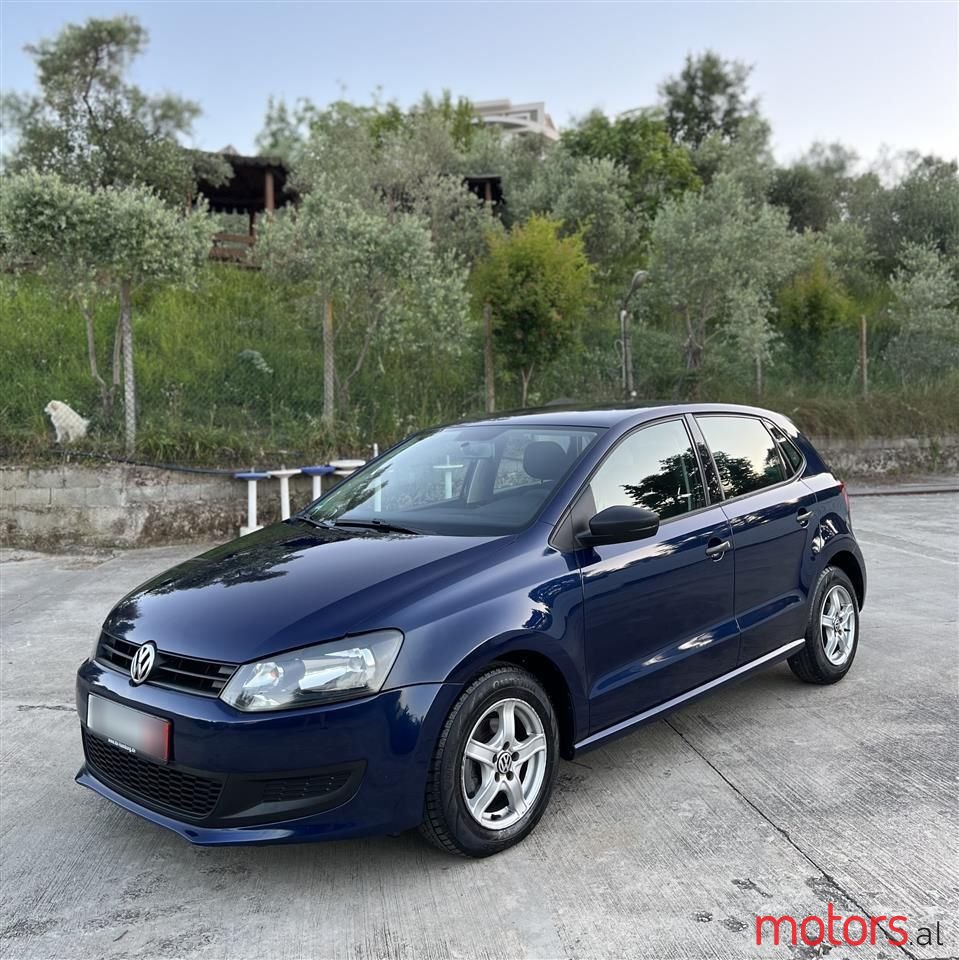 2010' Volkswagen Polo photo #1