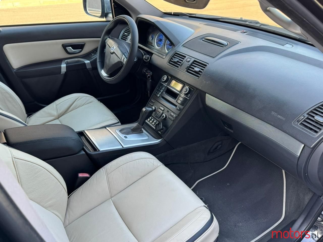 2011' Volvo Xc 90 photo #5