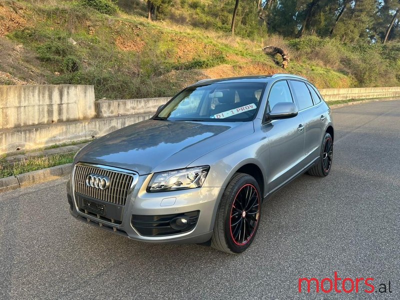 2011' Audi Q5 photo #1