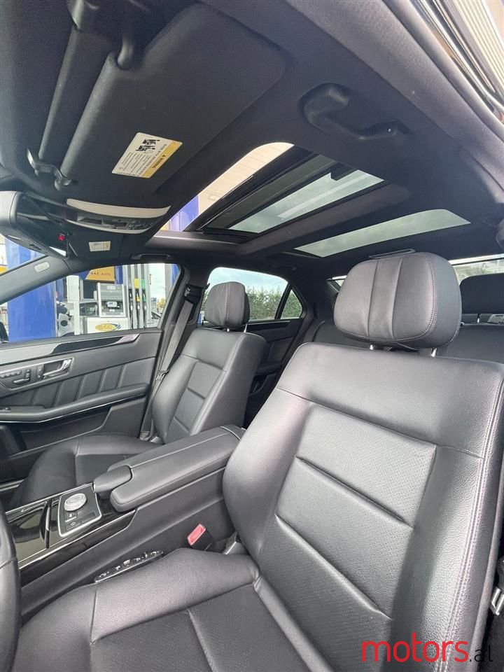 2011' Mercedes-Benz E 350 photo #4