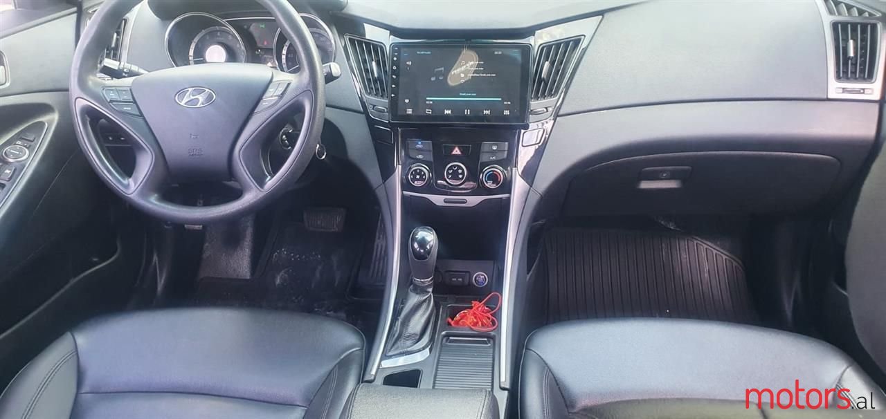 2015' Hyundai Sonata photo #3