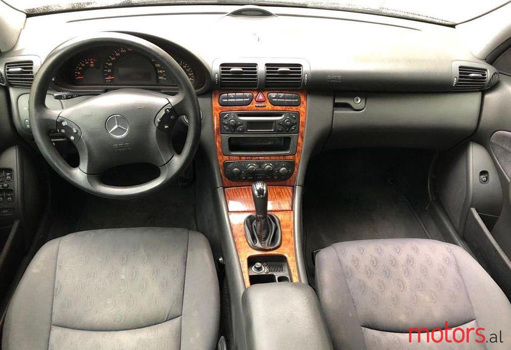 2003' Mercedes-Benz C 220 photo #1