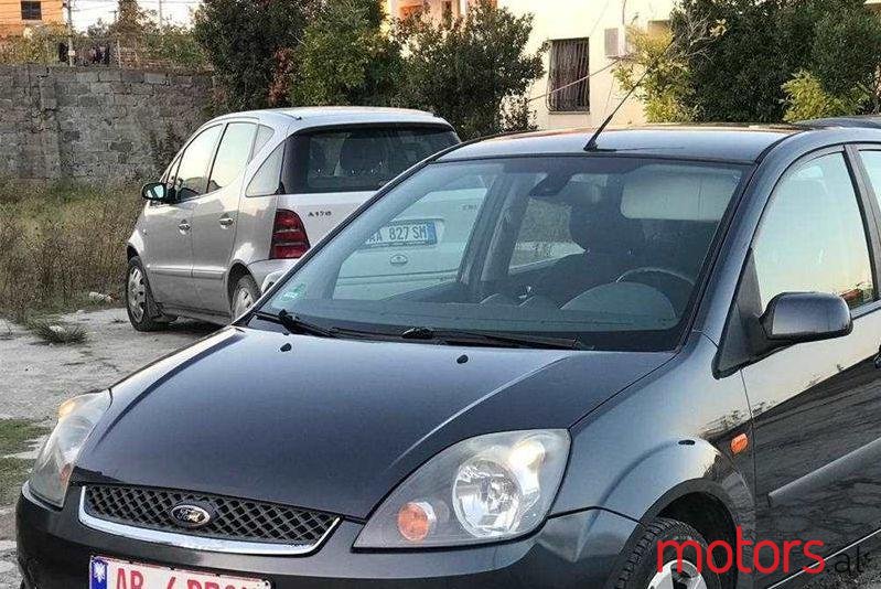 2007' Ford Fiesta photo #1