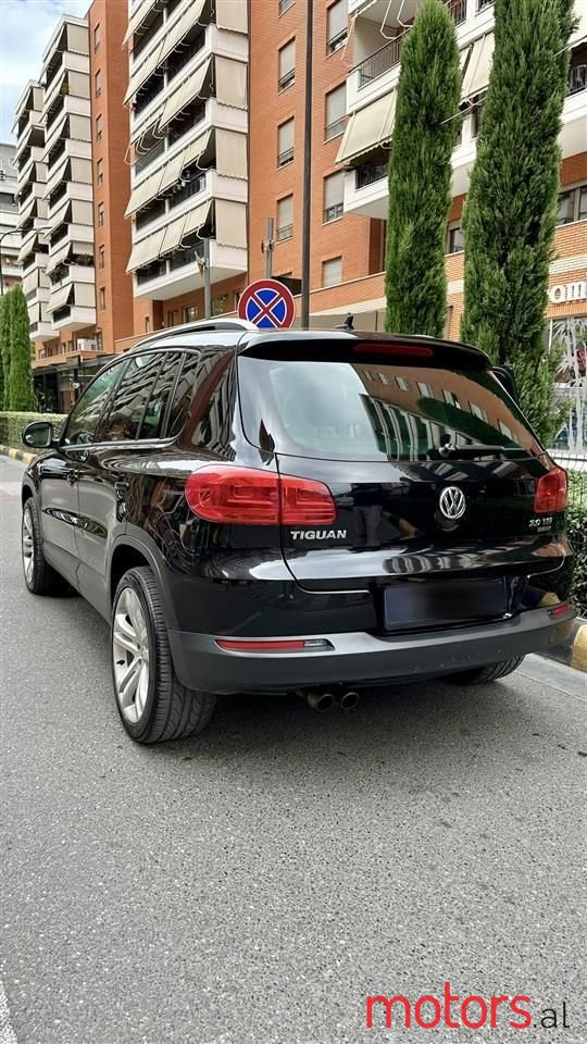 2012' Volkswagen Tiguan photo #1