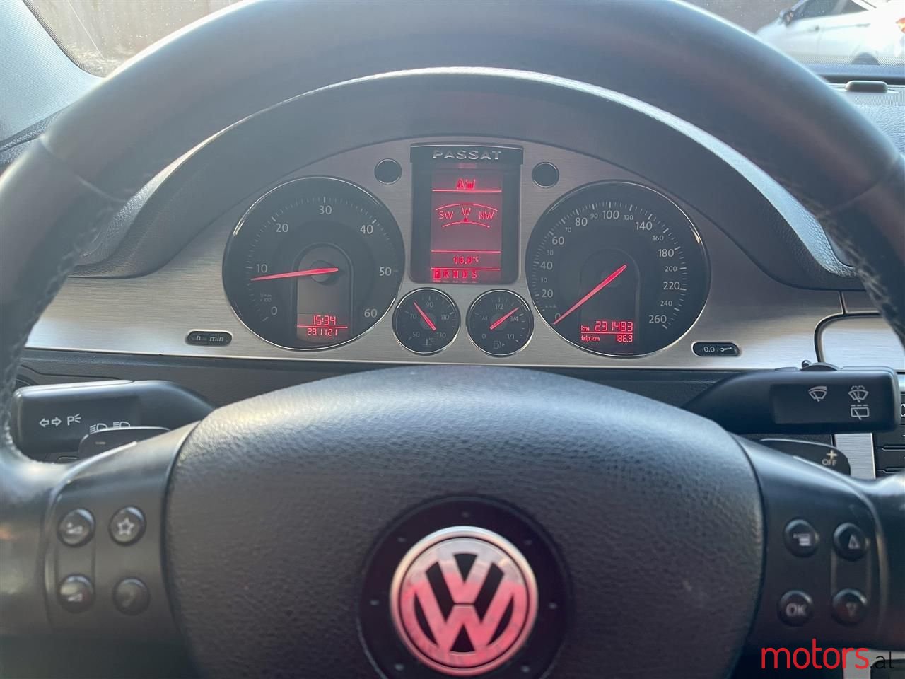 2007' Volkswagen Passat photo #5