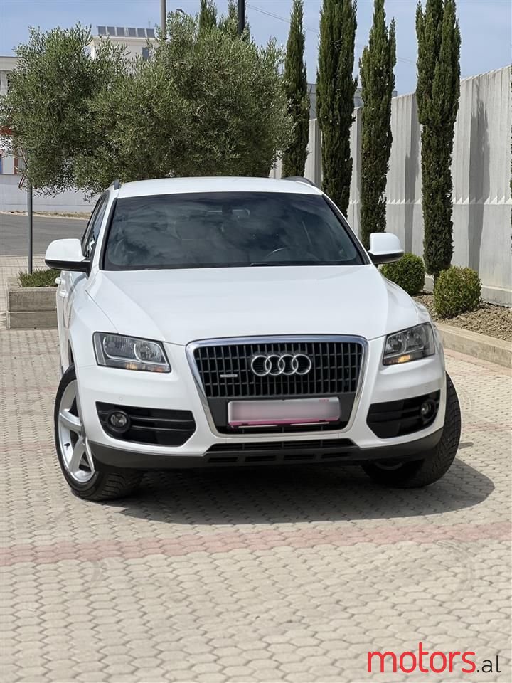 2011' Audi Q5 photo #6