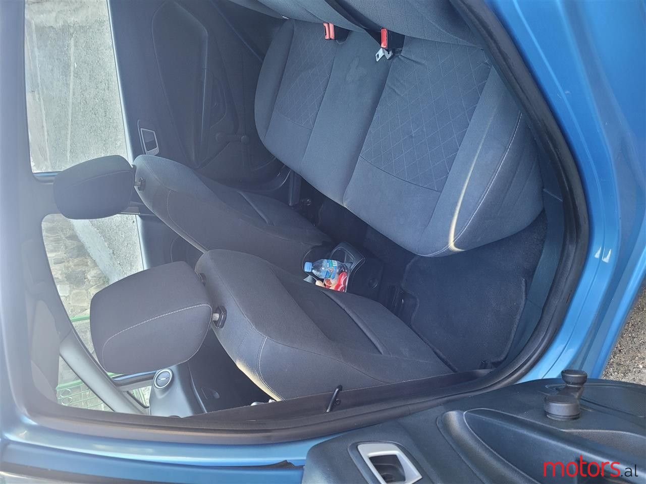 2012' Ford Fiesta photo #4